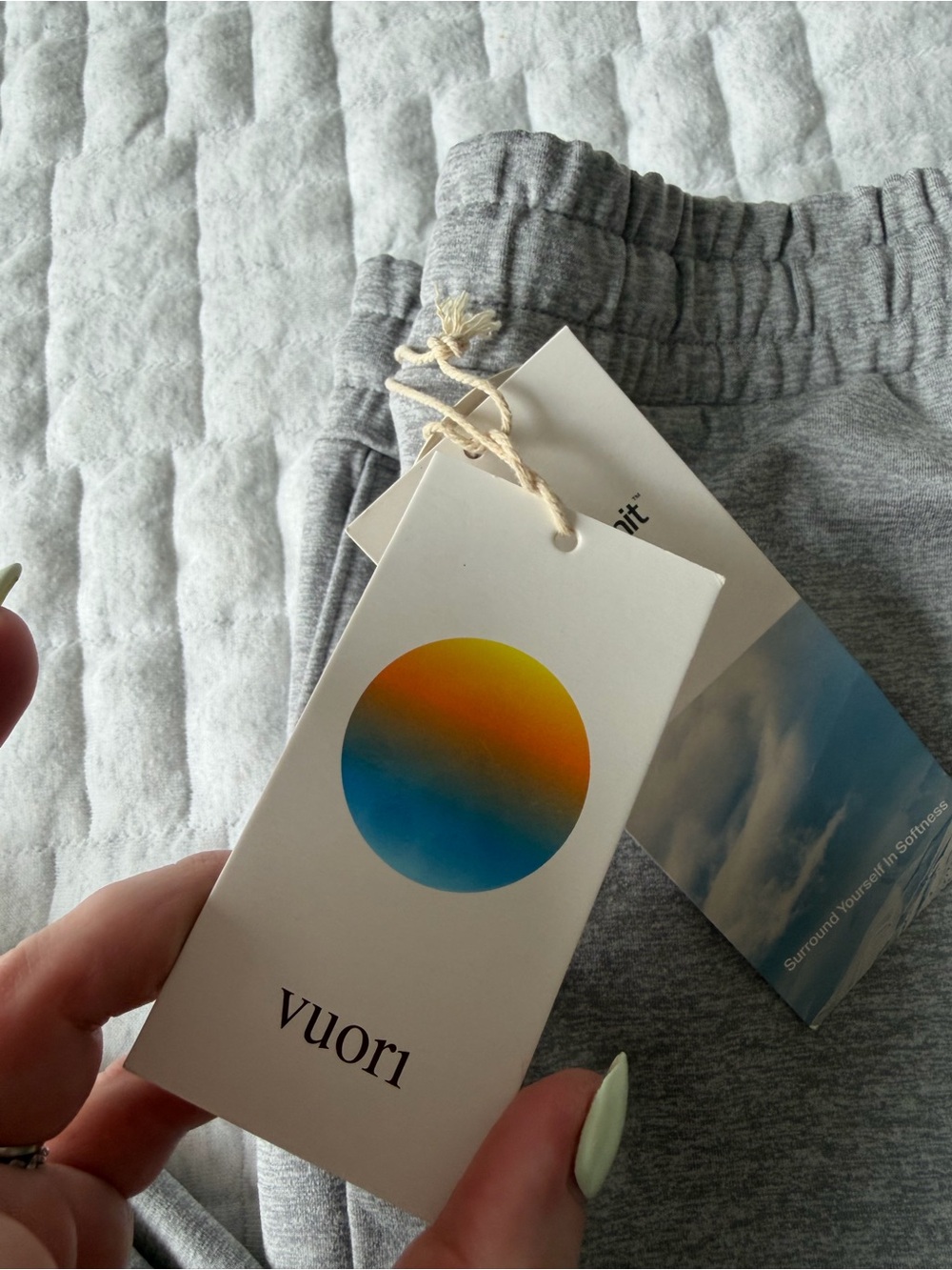 NWT Vuori Women's Heather Gray Dream Knit Warm Jogger Sweatpants - Picture 7 of 7